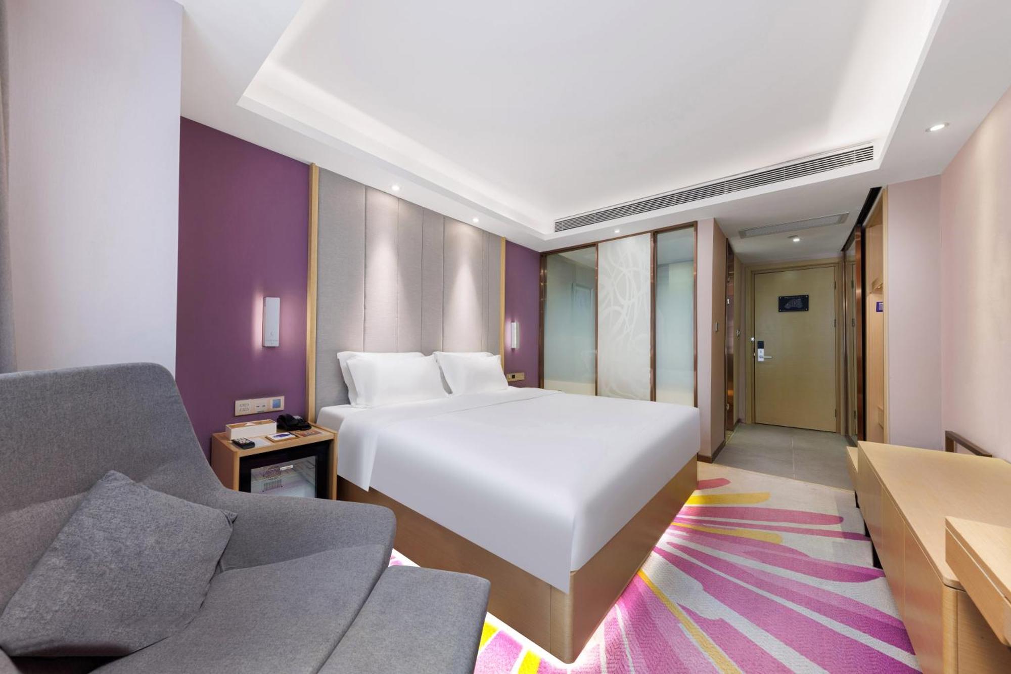Lavande Hotel Guangzhou Beijing Road Pedestrian Street Haizhu Square Metro Station Branch - Free Deliver Service To Canton Fair Complex During Canton Fair Period Exterior photo