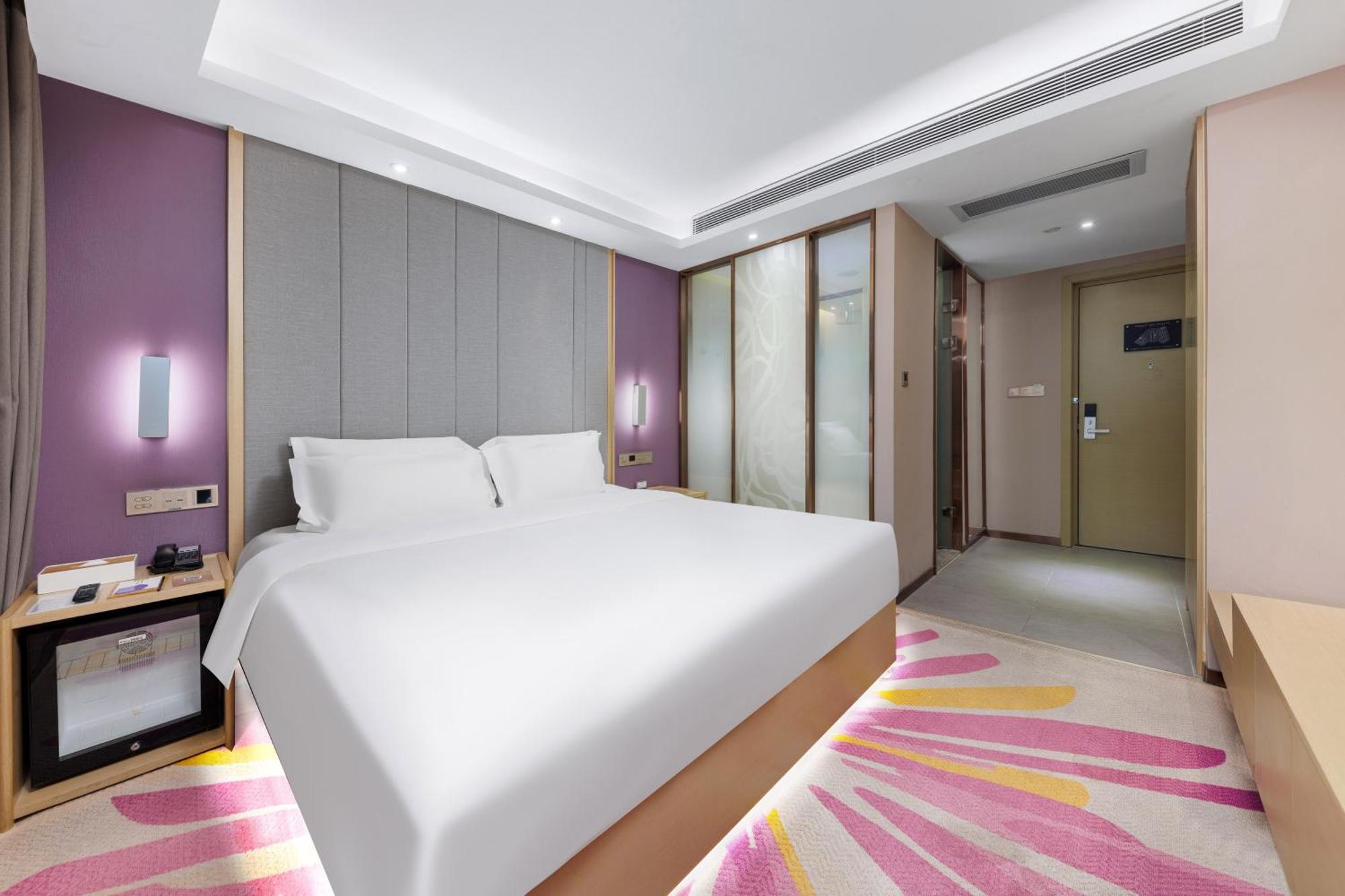Lavande Hotel Guangzhou Beijing Road Pedestrian Street Haizhu Square Metro Station Branch - Free Deliver Service To Canton Fair Complex During Canton Fair Period Exterior photo