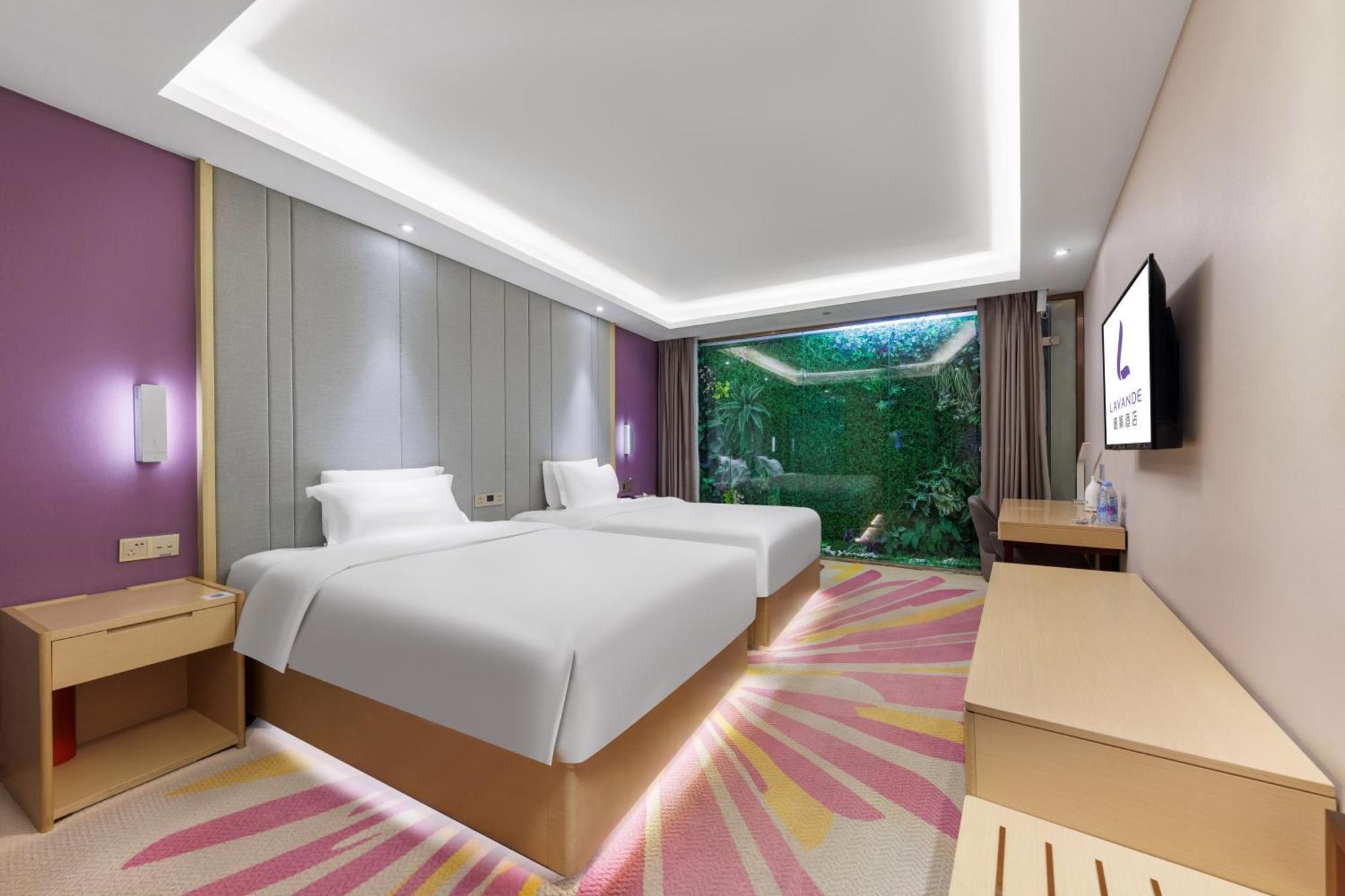 Lavande Hotel Guangzhou Beijing Road Pedestrian Street Haizhu Square Metro Station Branch - Free Deliver Service To Canton Fair Complex During Canton Fair Period Exterior photo